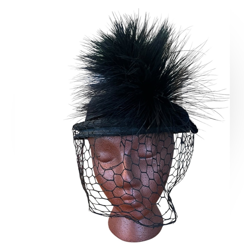 Elders Dayton, New York Creation, vintage hat with veil and feather detail